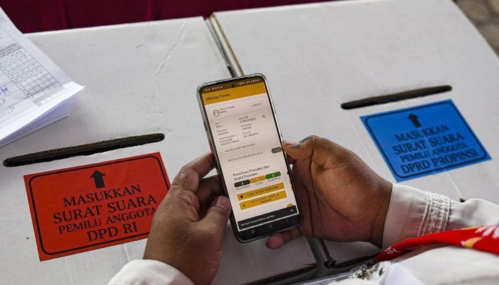 Sirekap Sempat Eror 24 Jam Lebih, KPU RI Akui Hentikan Sementara untuk Proses Ini