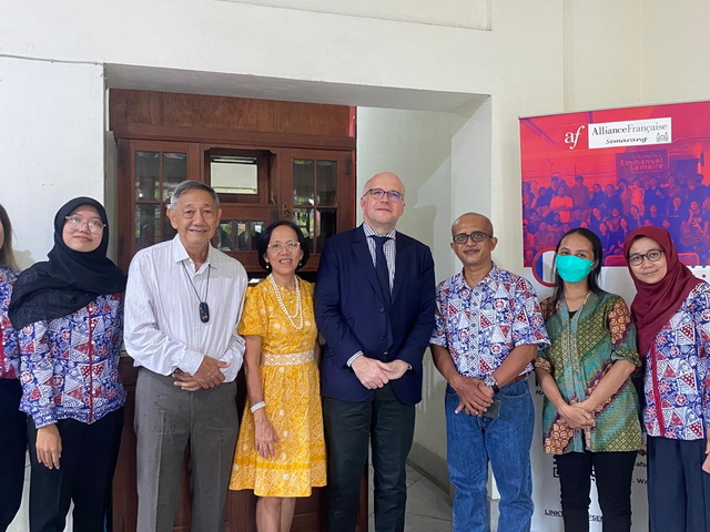 direktur IFI ke semarang