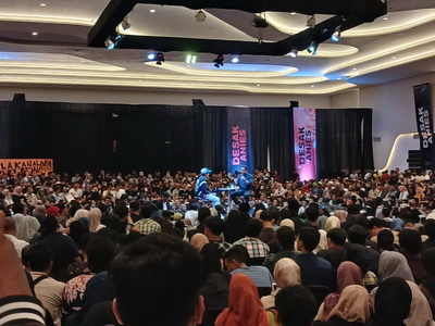 desak anies semarang