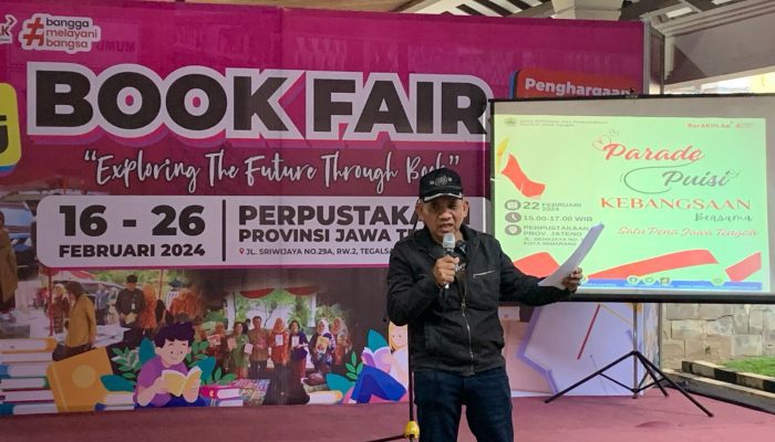 Menyejukkan Panasnya Politik Lewat Lantunan Puisi di Jateng, Diikuti Pemuda Hingga Lansia!