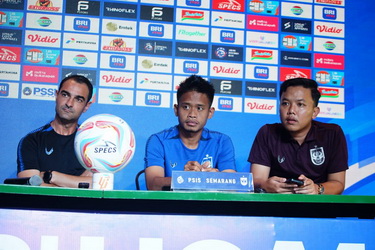 PSIS Lawan Arema Carlos Fortes