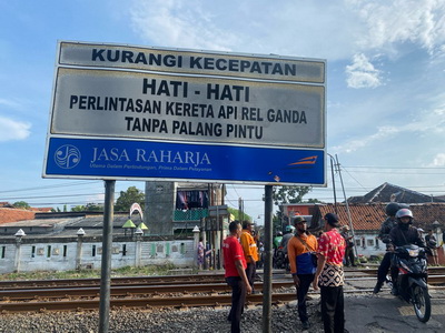 Kecelakaan Motor Kereta