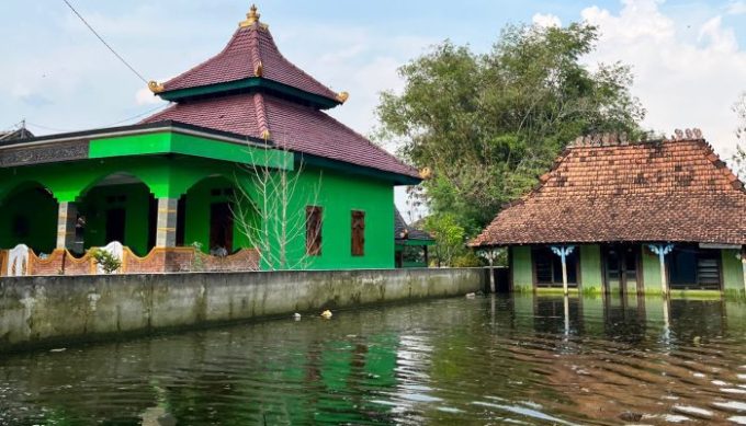 Video Pengungsi Banjir Demak Diharapkan Bisa Pulang saat Idul Fitri