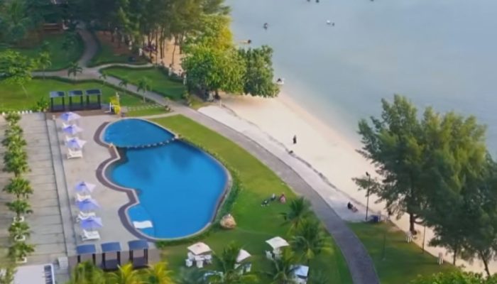 Wisata Pantai Blebak Sekuro Jepara, Terdapat Kolam Renang Unik yang Lagi Viral Loh!