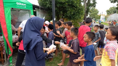 Takjil Warga