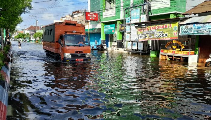 29 Sekolah Terendam Banjir, Kegiatan Belajar di Demak Terganggu, Disdikbud Jateng: Pembelajaran Beralih Online