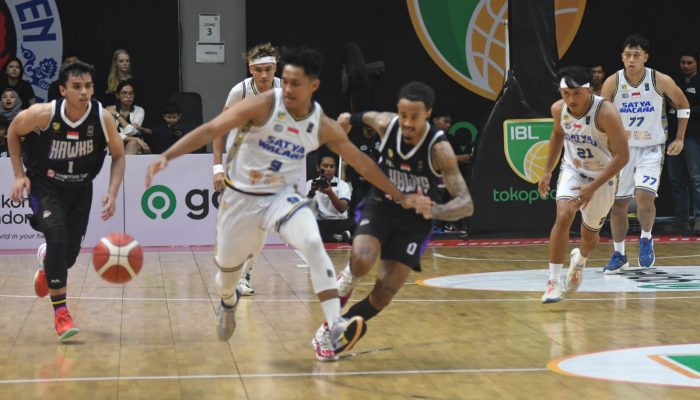 Bersaing Ketat, Satya Wacana Salatiga Belum Raih Poin Atas Tamunya Tangerang Hawk Basketball