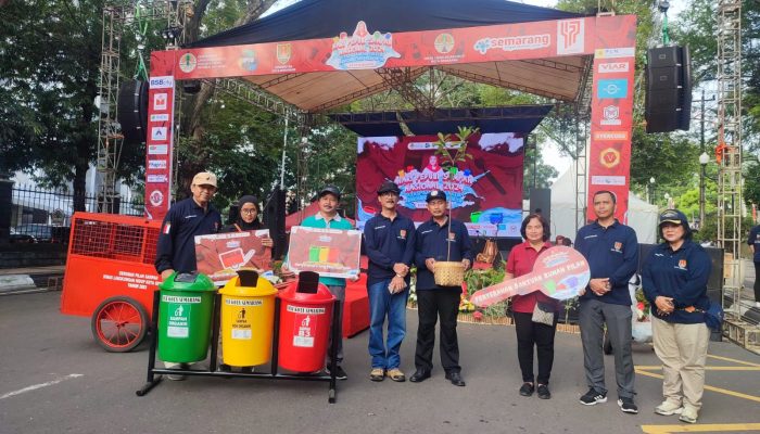 Ajak Masyarakat Semarang Pilah Sampah Rumah Tangga