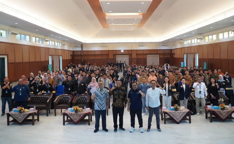 Pegadaian Beri Motivasi Mahasiswa Undip Cerdas Tangkap Peluang Emas