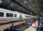 Banjir Semarang Belum Surut , KAI Lakukan Pembatalan dan Rekayasa Pola Operasi Kereta Api