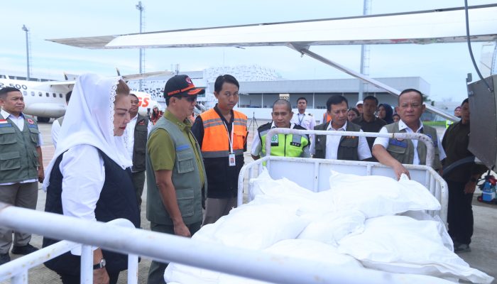 Rekayasa Cuaca TMC di Semarang, Gunakan 1 Ton Per Hari Bahan Semai Ditebar dari Pesawat