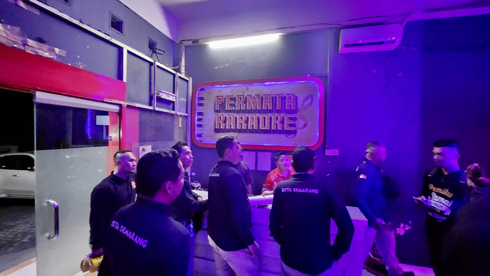 Langgar Aturan Jam Buka Saat Ramadhan, Tempat Hiburan di Semarang Disegel 
