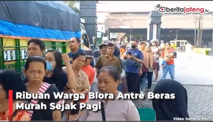 Video Ribuan Warga Blora Antre Beras Murah Sejak Pagi