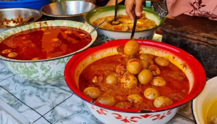 Hanya Ada Saat Bulan Ramadhan, Petis Bumbon Khas Semarang Cocok Jadi Menu Berbuka Puasa, Cuma Rp10 Ribuan!