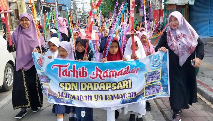 Gelar Pawai Keliling Kampung, Siswa SD di Semarang Sambut Ramadhan dengan Gembira