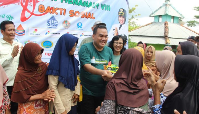 Hari Pers Nasional, Warga Blora Beri Kejutan Ulang Tahun Buat Bupati Blora