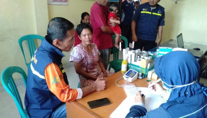 Pusat Krisis Kesehatan Sediakan Obat-obatan Untuk Pengungsi Banjir di Demak