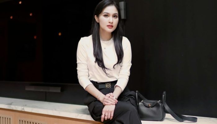 Suaminya Terancam Penjara, Bagaimana Nasib Sandra Dewi?