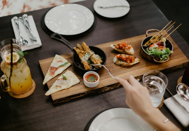 ilustrasi menu buka puasa. (Pexels/Pixabay)