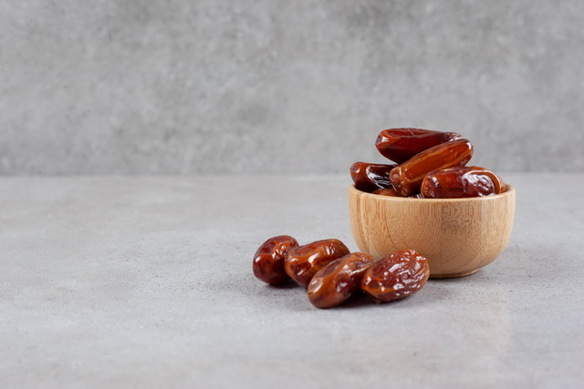 merek buah kurma