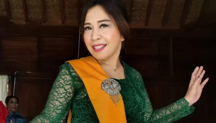 Terinspirasi Kartini, Maya Dewi Terus Kenalkan Kebaya Sebagai Identitas Perempuan Indonesia
