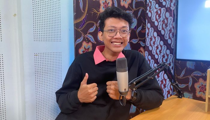 Cerita Mantan Penyiar Radio Merintis Podcast, Susah atau Gampang?