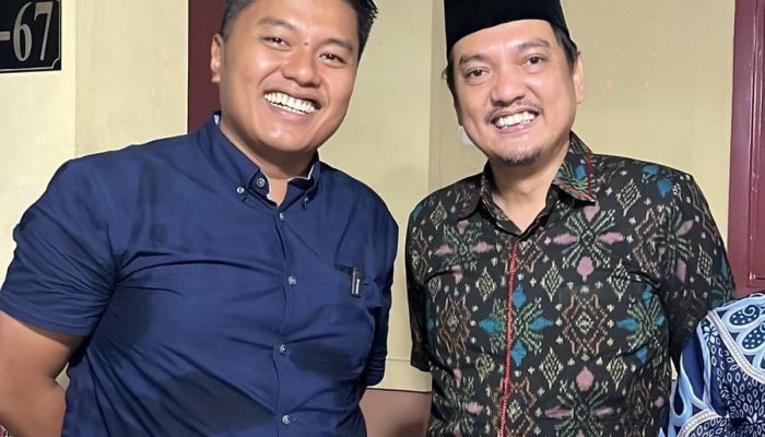 Unggah Foto Berbau Politis Bareng Ade Bhakti, Yoyok Sukawi Ditentang Suporter Soal Nasib PSIS Semarang