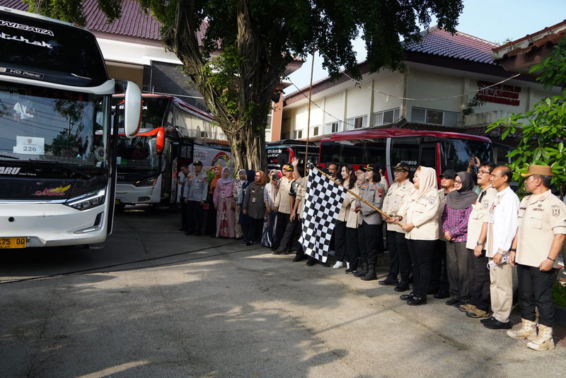 Lepas Keberangkatan Bus Mudik Gratis, Ini Pesan Walikota Semarang