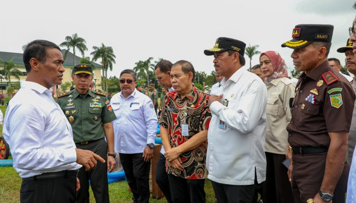 Petani Jateng Terima 10 Ribu Alsintan, Pj Gubernur Jateng Optimis Produksi Pangan Meningkat