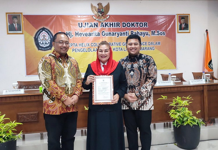 Mbak Ita Selesaikan Pendidikan S3 dengan IPK 4.00 Summa Cumlaude
