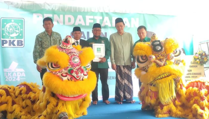 Daftar Wakil Walikota Semarang Lewat PKB, Mas Wawan Dikawal Ratusan Relawan dan Atraksi Barongsai