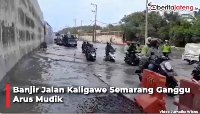 Video Banjir Jalan Kaligawe Semarang Ganggu Arus Mudik
