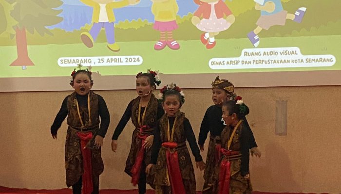 Menggemaskan dan Kental Budaya Jawa, Puluhan Siswa TK di Kota Semarang Ikuti Lomba Tembang Dolanan