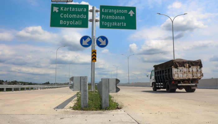 Monggo! Tol Solo-Yogyakarta Segmen Kartasura-Klaten Masih Gratis: Cuma Tap Kartu E-Toll