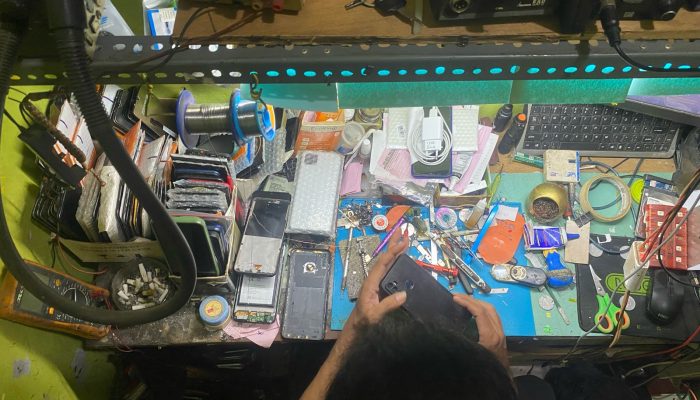 Modal Minim, Begini Peluang Usaha Servis HP