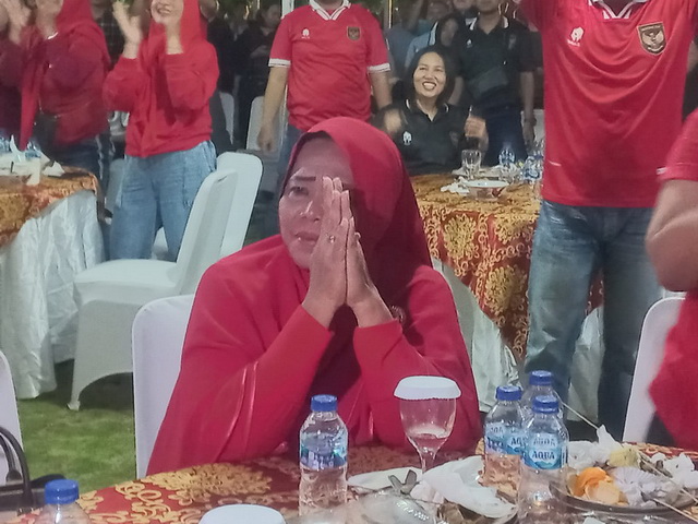 Ibunda Ernando Ari