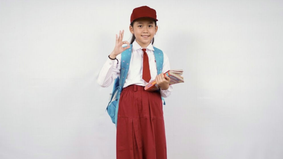 Seragam sekolah 2024