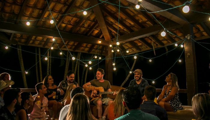 4 Cafe Live Music di Semarang, Bikin Momen Nongkrongmu Makin Asik!