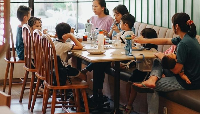 7 Rekomendasi Restoran Kids Friendly di Semarang, Catat Lokasinya Buat Si Kecil Nanti
