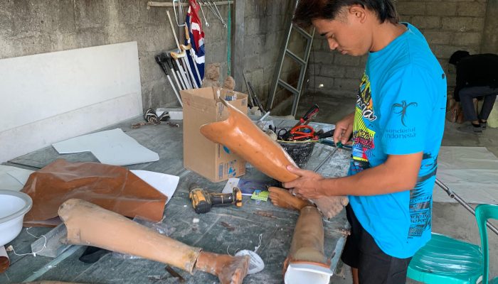 Kisah Pilu Difabel di Blora Kehilangan Kaki Hingga Ditinggal Istri, Kini Bangkit jadi Pengrajin Kaki Palsu
