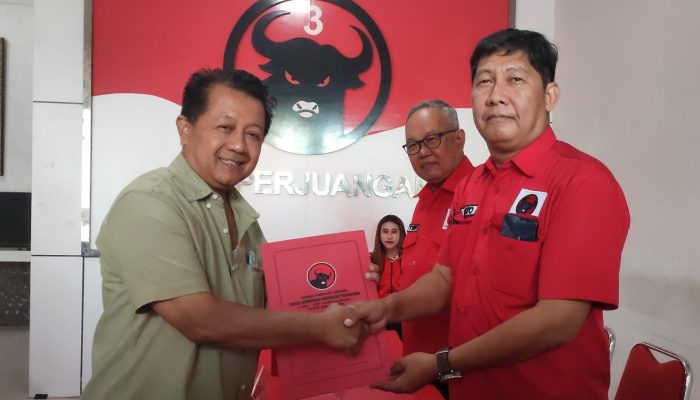 Fajar Purwoto Ambil Formulir Cawawali di DPC PDIP, Ingin Jadi Pemimpin yang Ngayomi, Ngayemi, dan Ngangeni