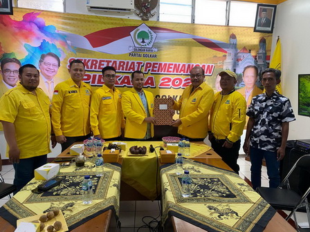 Ramaikan Pilwakot Semarang, Anang Budi Utomo Serahkan Surat Tugas ke DPD Golkar dan Daftar Cawawali di PDIP 
