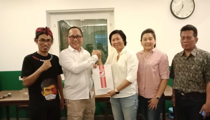 Usai ke PDIP dan Golkar, Iswar Aminuddin Daftar Cawali di PSI Kota Semarang