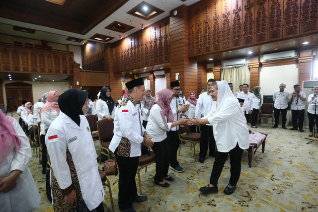 Mbak Ita Lepas Keberangkatan 100 Jemaah Haji ASN Pemkot Semarang