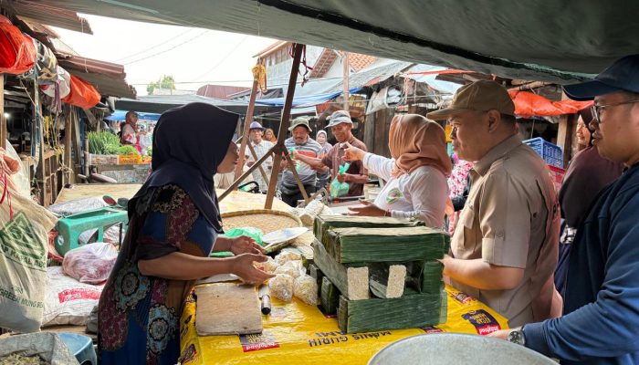 Pedagang dan Pengunjung Pasar di Tegal Doakan Sudaryono Jadi Gubernur Jawa Tengah