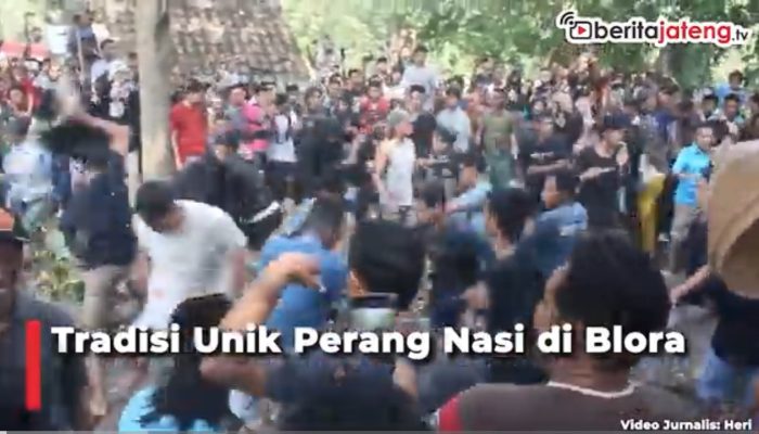 Video Tradisi Unik Perang Nasi di Blora