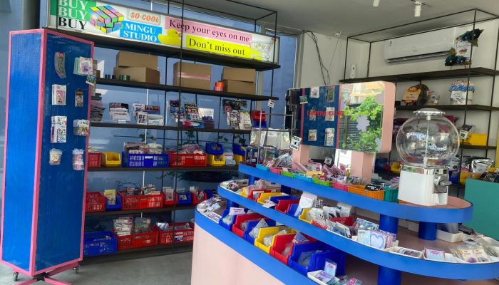 Banderol Mulai 2 Ribuan, Mingu Studio Jadi Alternatif Anyar Toko Pernak-pernik K-Pop di Semarang