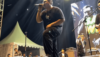 Ramaikan Rhapsody Nusantara 2024, Ndarboy Genk Berhasil Hibur Penonton dengan Nyanyi Bareng