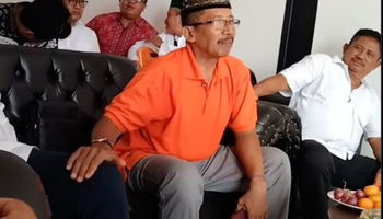 Viral Pria Mengaku Soekarno saat Daftar Bakal Calon Bupati Kudus, Bikin Netizen Pusing