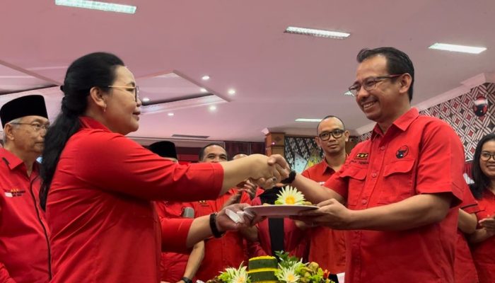 Video PDIP Buka Pendaftaran Pilgub Jawa Tengah, Bambang Pacul dan Hendi Daftar?